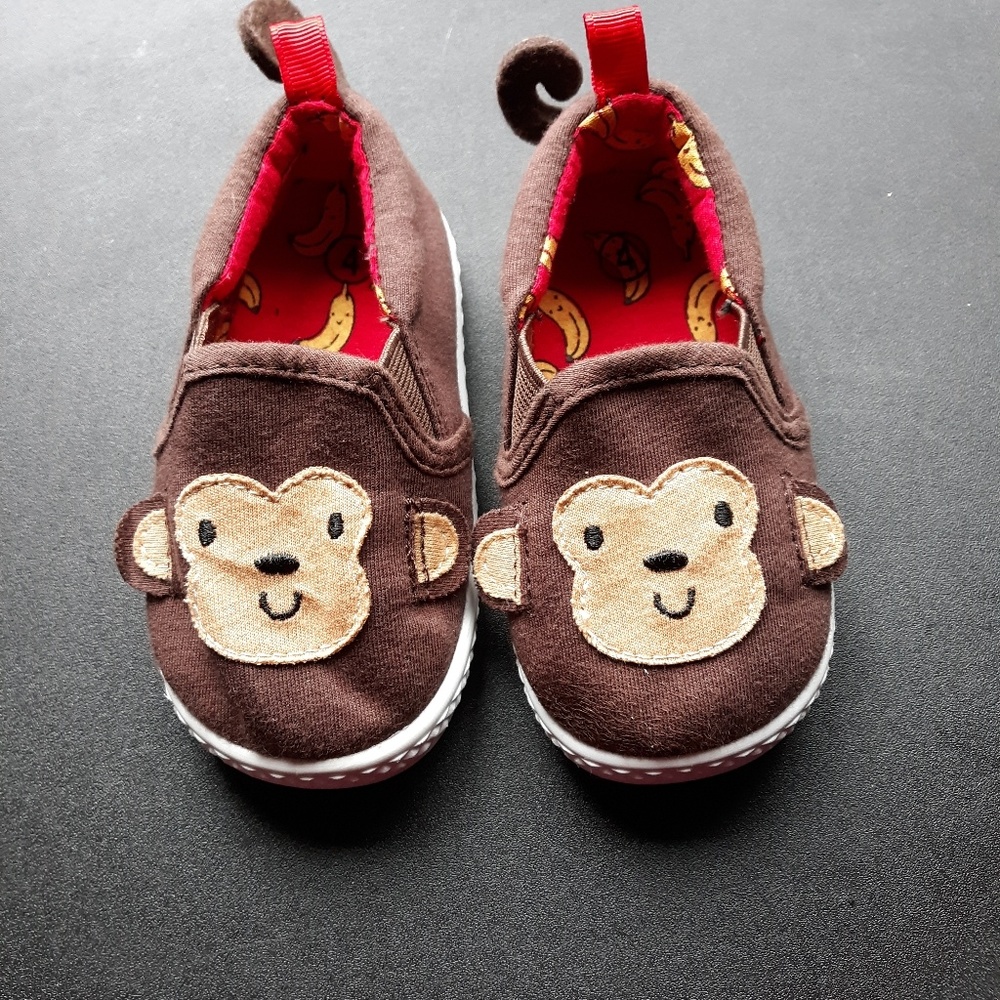 Monkey shoes